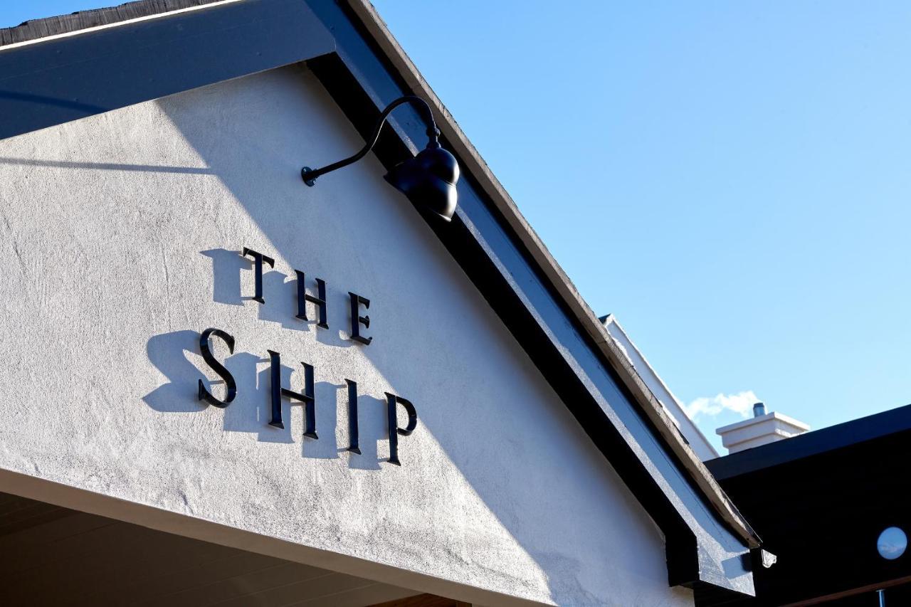 The Ship Hotel Parkgate  Екстериор снимка
