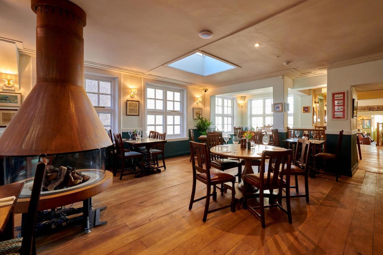 The Ship Hotel Parkgate  Екстериор снимка