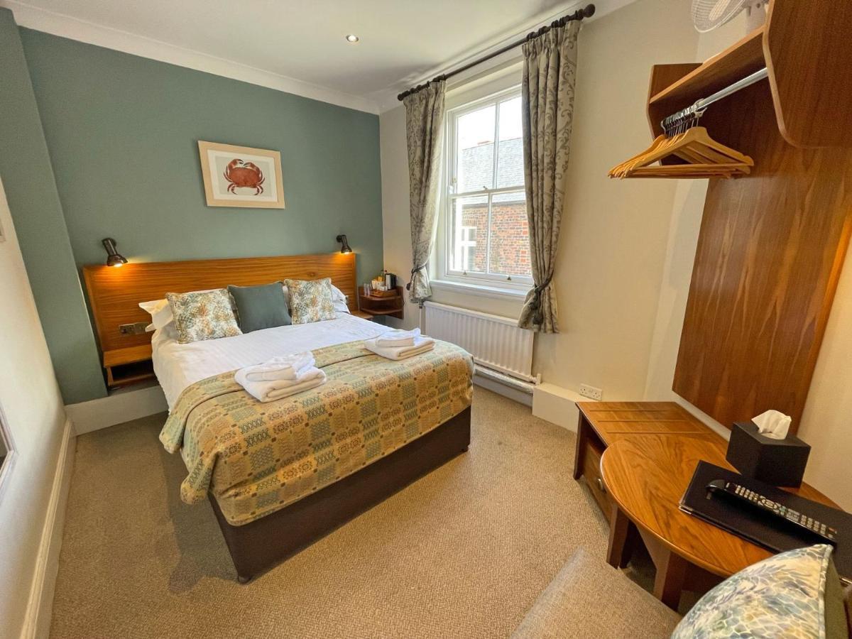 The Ship Hotel Parkgate  Екстериор снимка