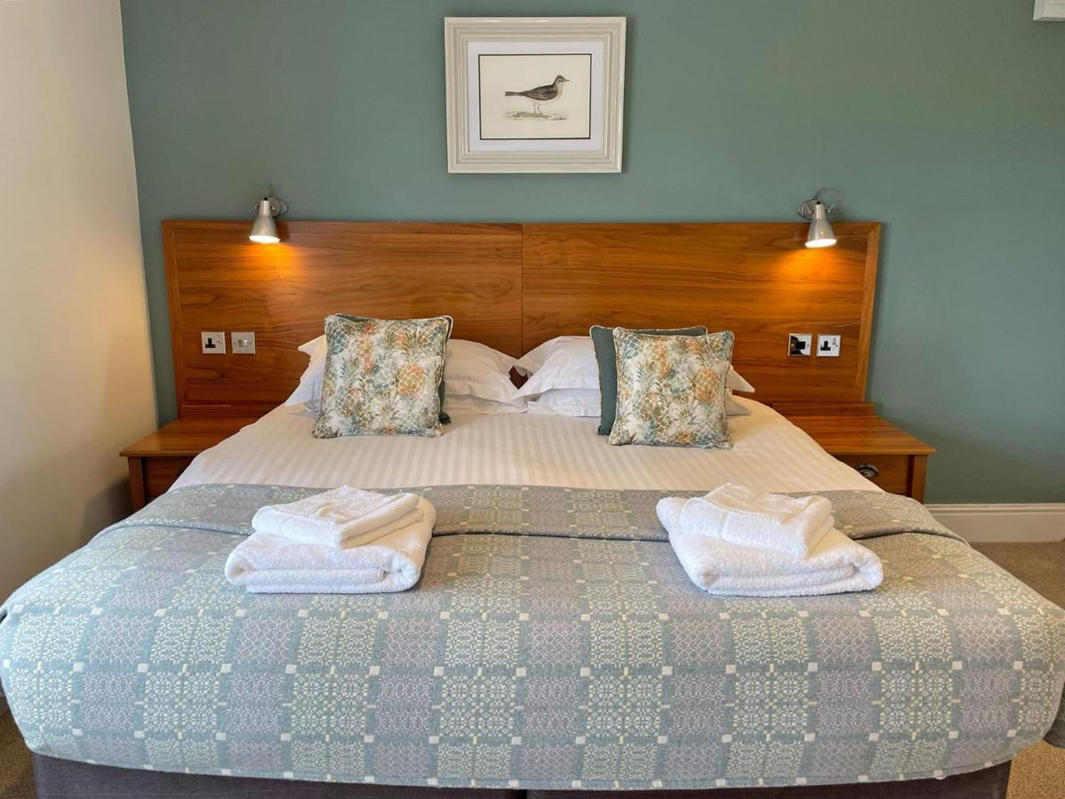 The Ship Hotel Parkgate  Екстериор снимка